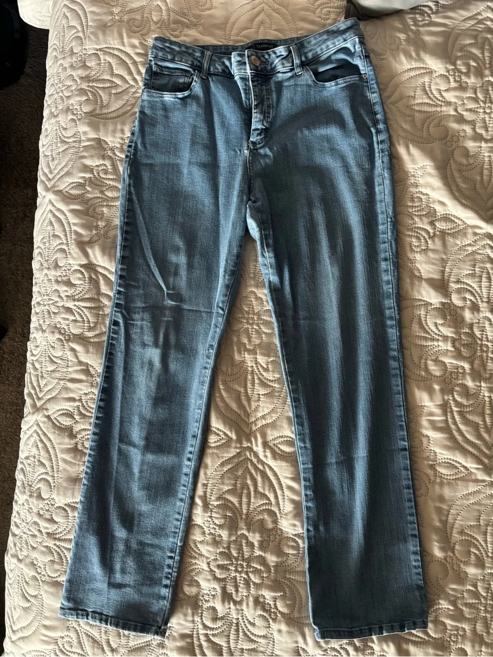 Lee classic straight